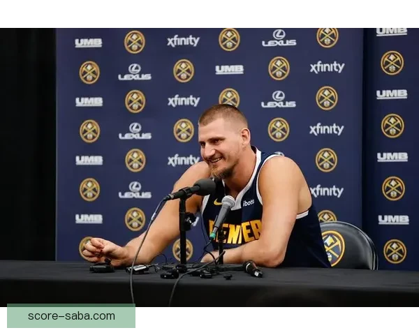 约基奇连续两季场均三双成就历史首位中锋引领NBA新篇章